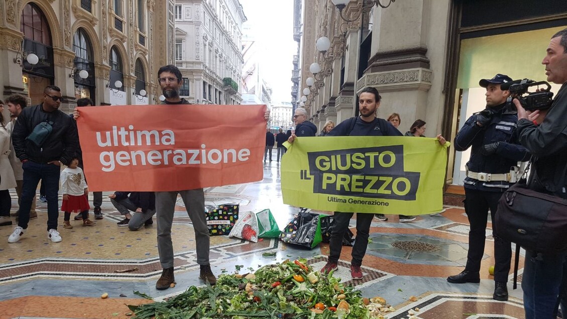 Protesta Pacifica A Milano3A At