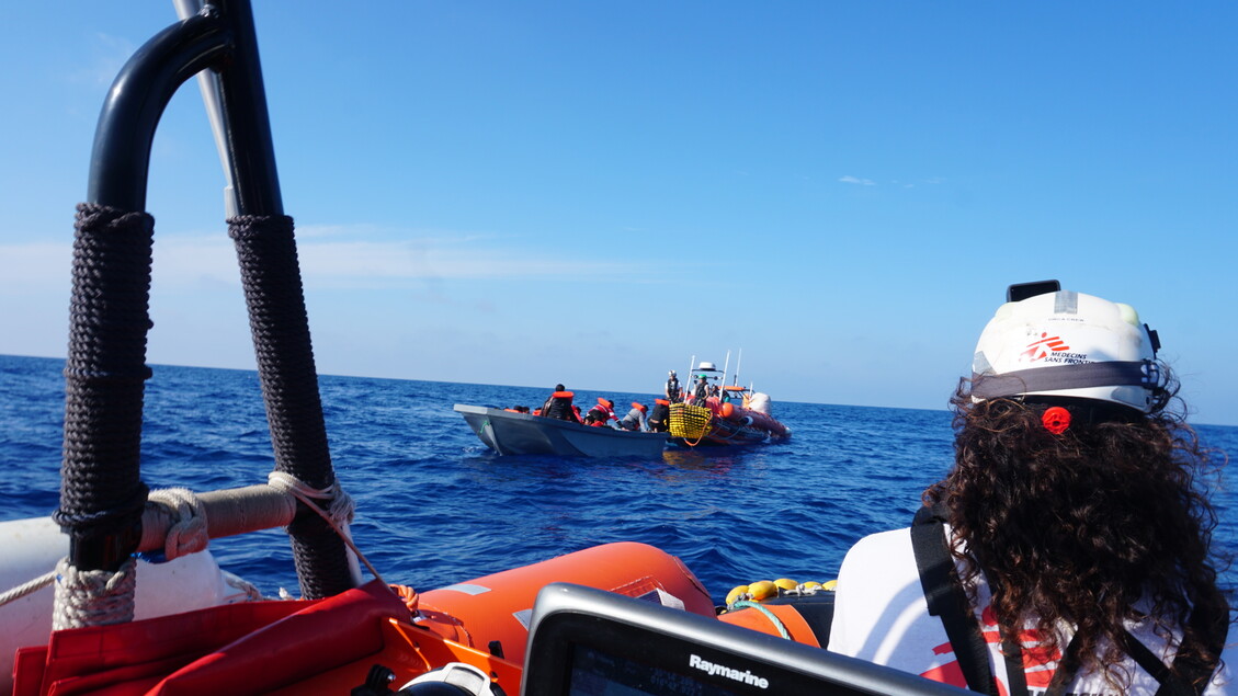 90 Migranti In Pericolo Nel Me