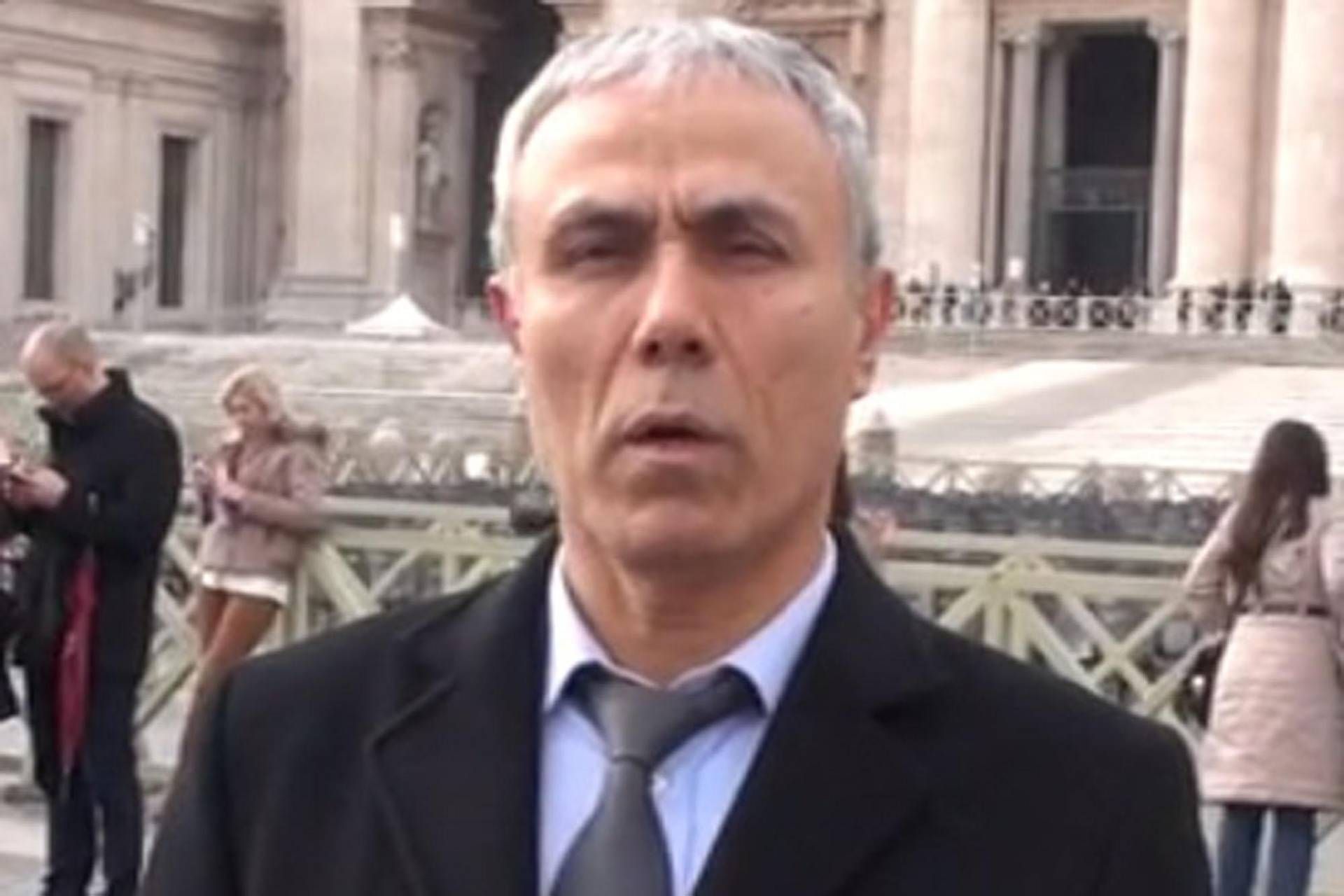 Ali Agca Rinuncia A Partecipar