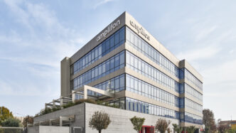 Amplifon Chiude Un Finanziamen