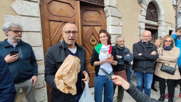 Anpi Di Ascoli Piceno Denuncia