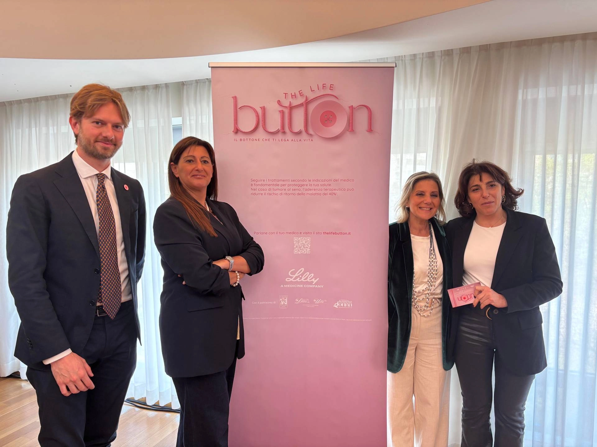 Campagna 27The Life Button273A Un