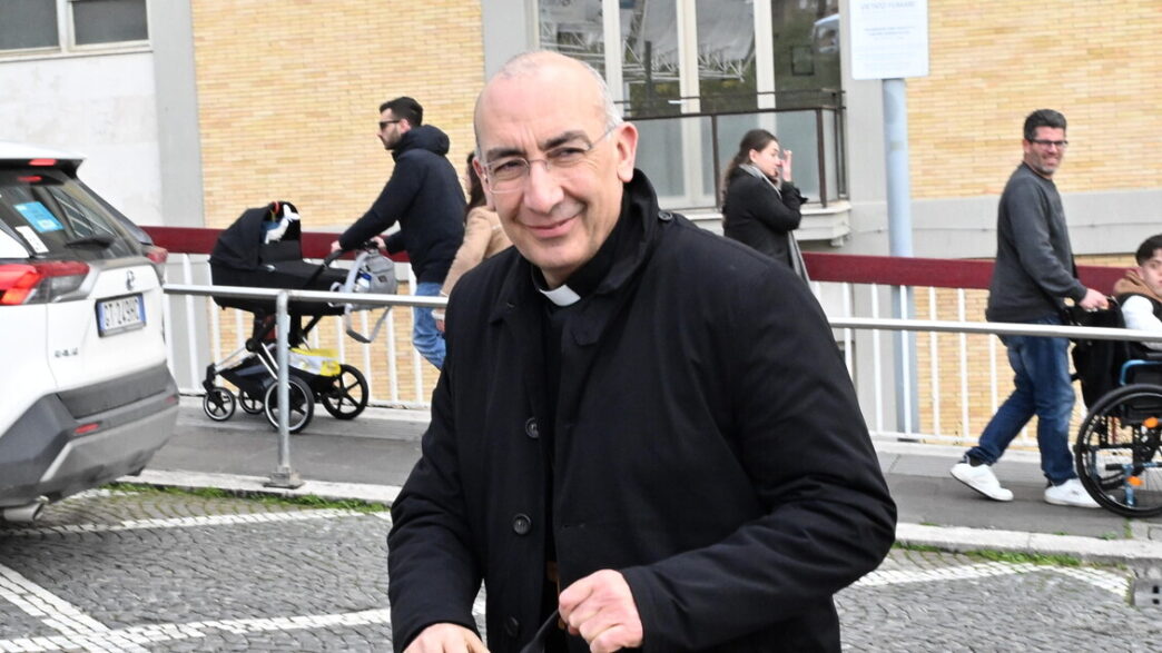 Cardinale Di Roma Chiede Morat