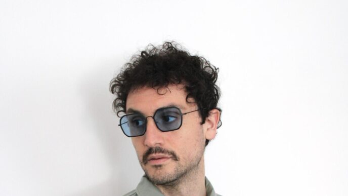 Carl Brave Torna Con Notti Bra