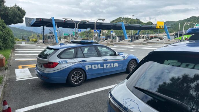 Controlli Serrati Della Polizi