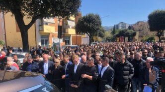 Corteo Funebre Per Ilaria Sula