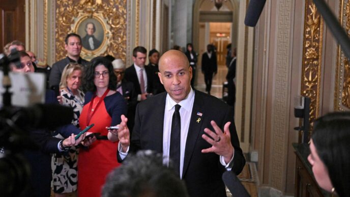 Cory Booker Stabilisce Un Nuov