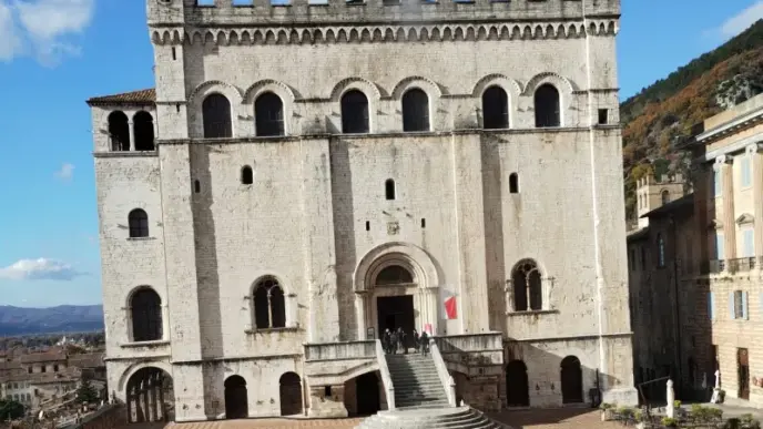 Crisi Del Turismo Pasquale A G