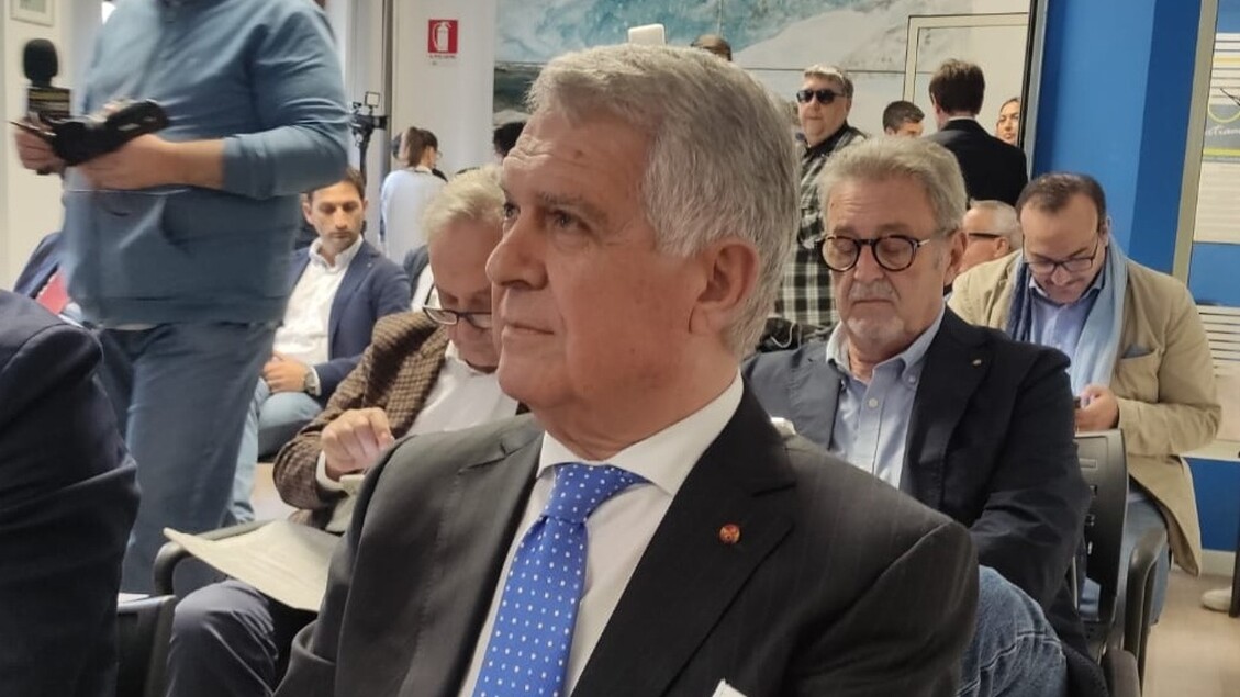 Crotone3A Il Commissario Errigo