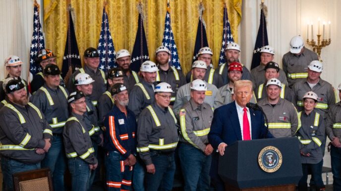 Donald Trump Rilancia Le Centr