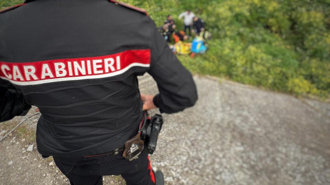 Dramma A Caivano3A Uomo Si Lanc