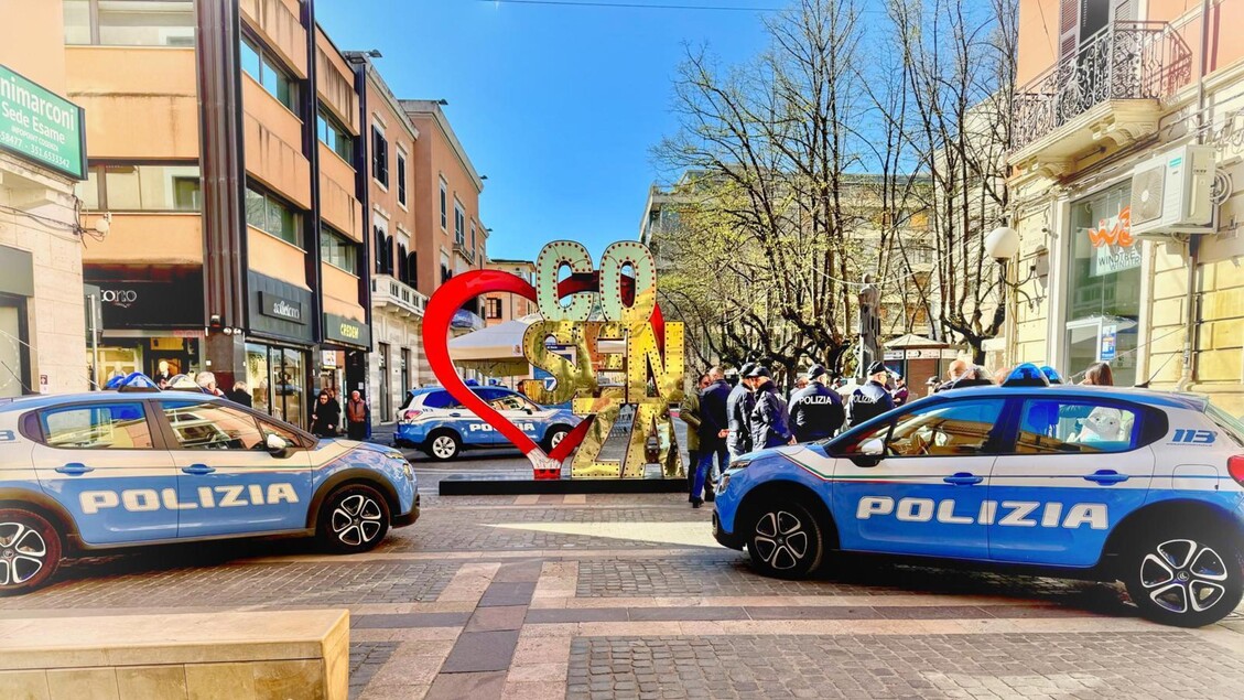 Festa Della Polizia In Calabri