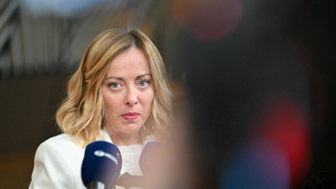 Giorgia Meloni Annulla Impegni