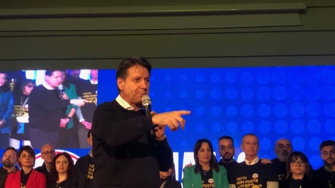 Giuseppe Conte Rincuora Le Opp