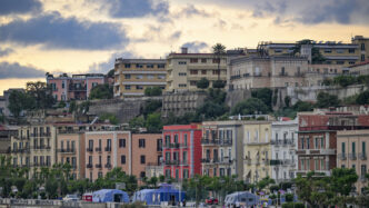 Governo Dispone Sospensione Pe
