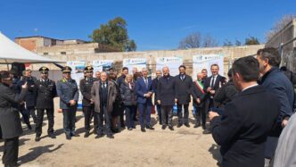 Inaugurazione Di Un Nuovo Cent