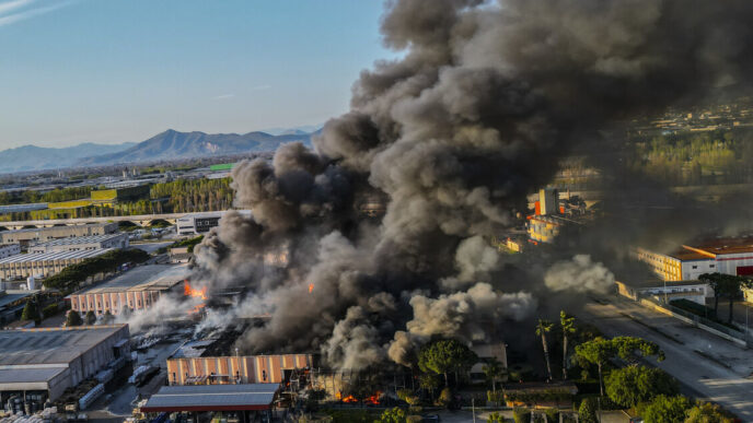 Incendio In Industria Chimica