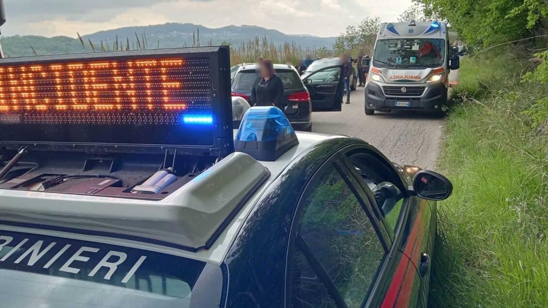 Incidente Frontale Tra Due Aut