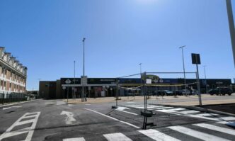 La Chiusura Del Centro Commerc