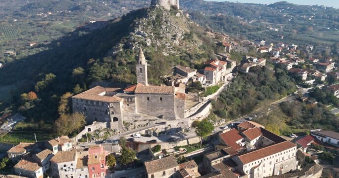 La Guida Ai 35 Borghi Imperdib