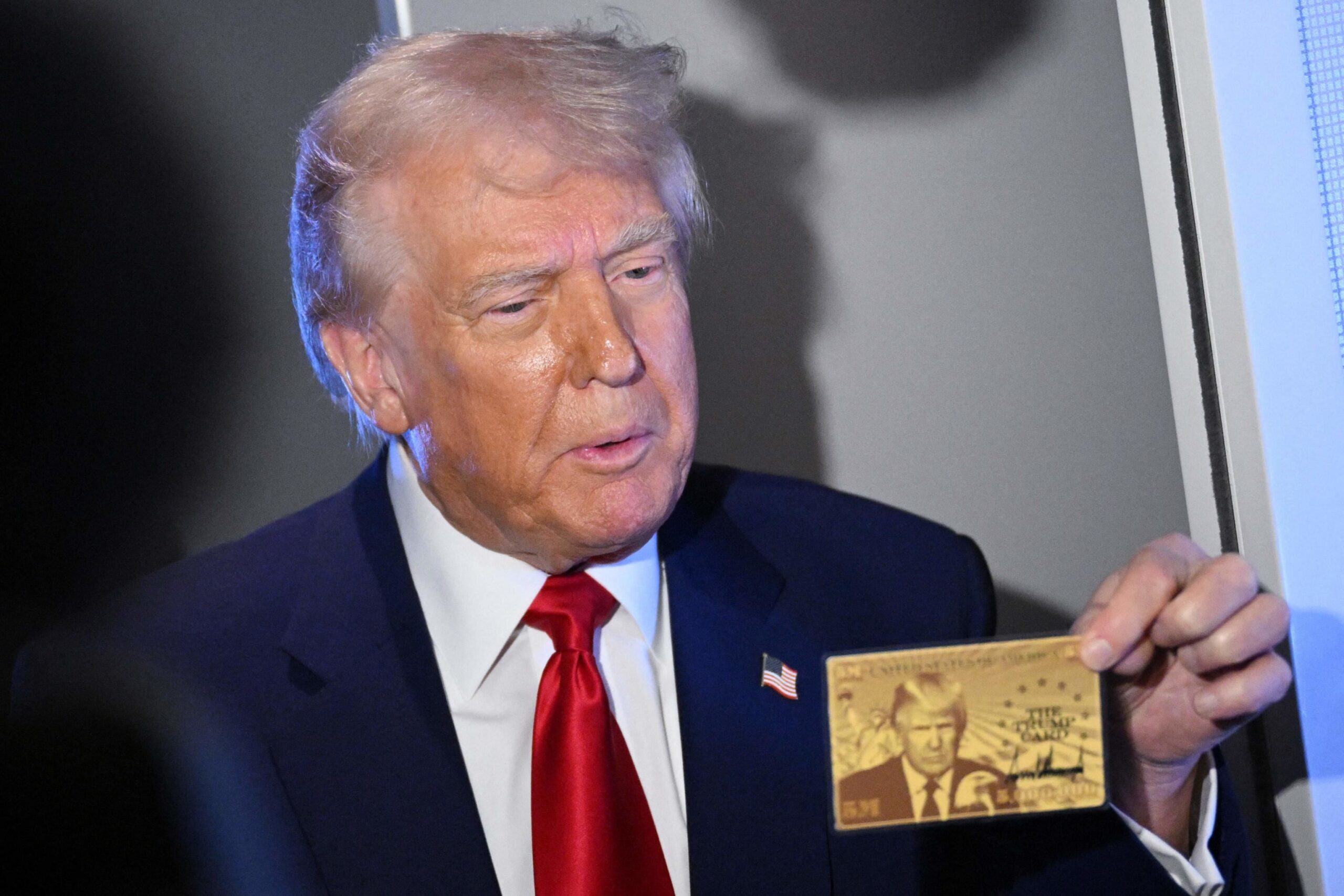 La Nuova 27Gold Card27 Di Trump3A Scaled
