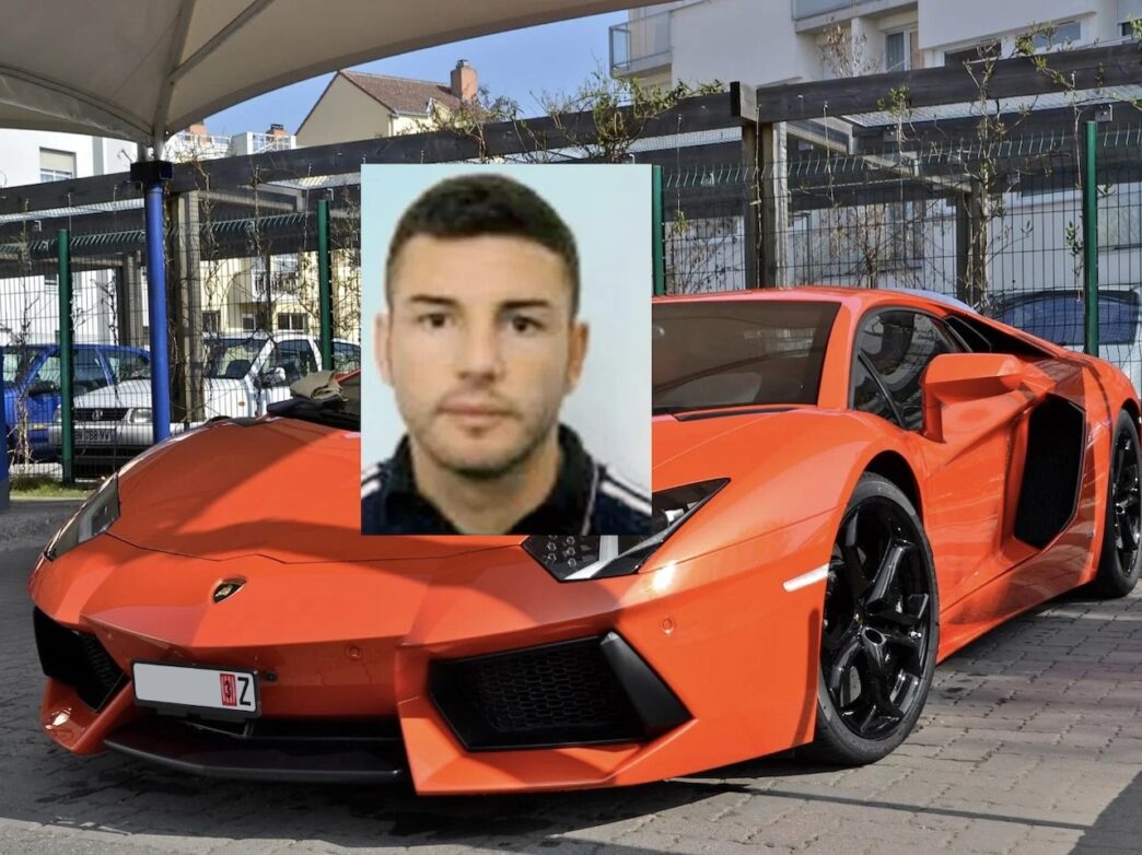 Luca Esposito2C Ex Genero Del B
