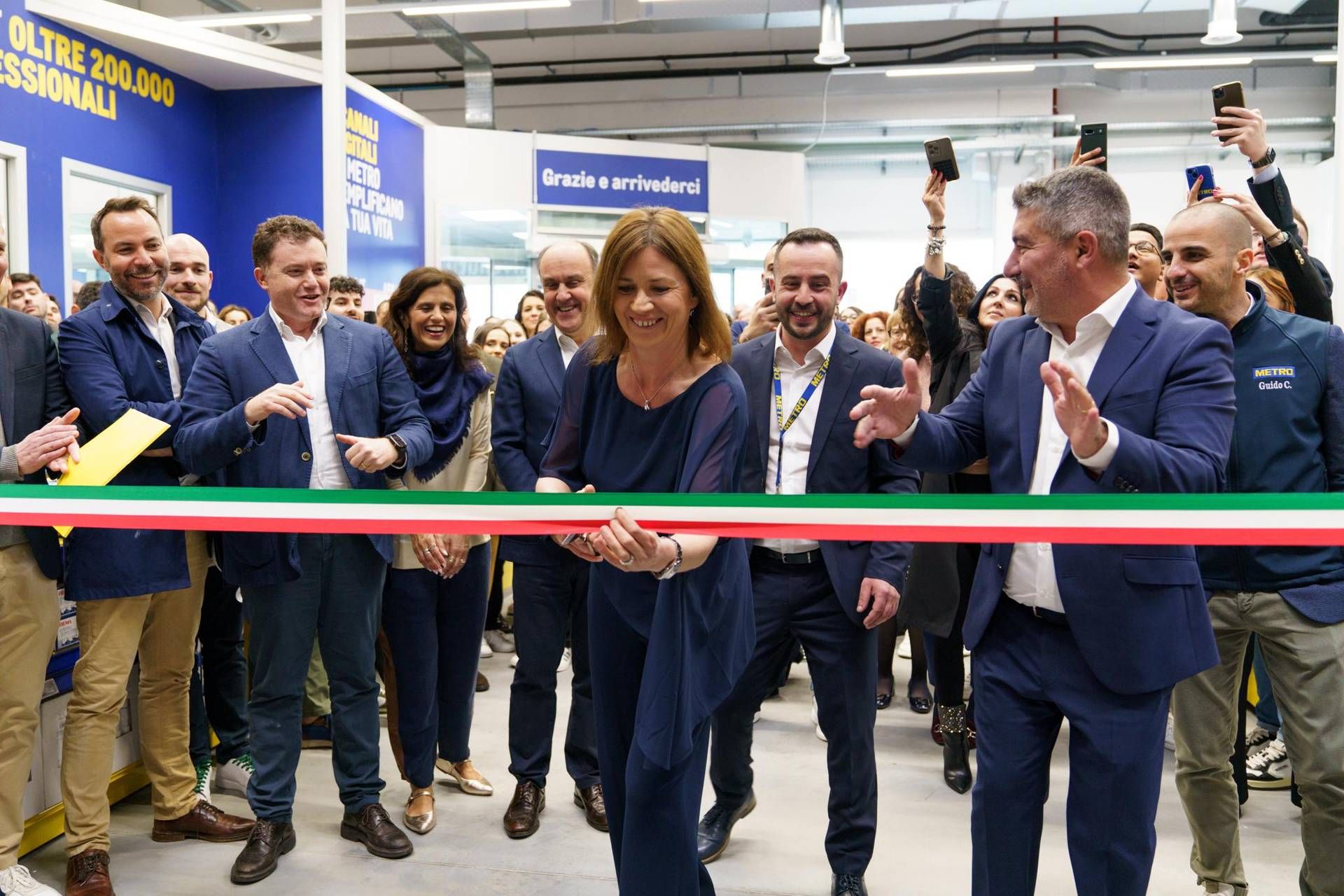 Metro Italia Inaugura Un Nuovo