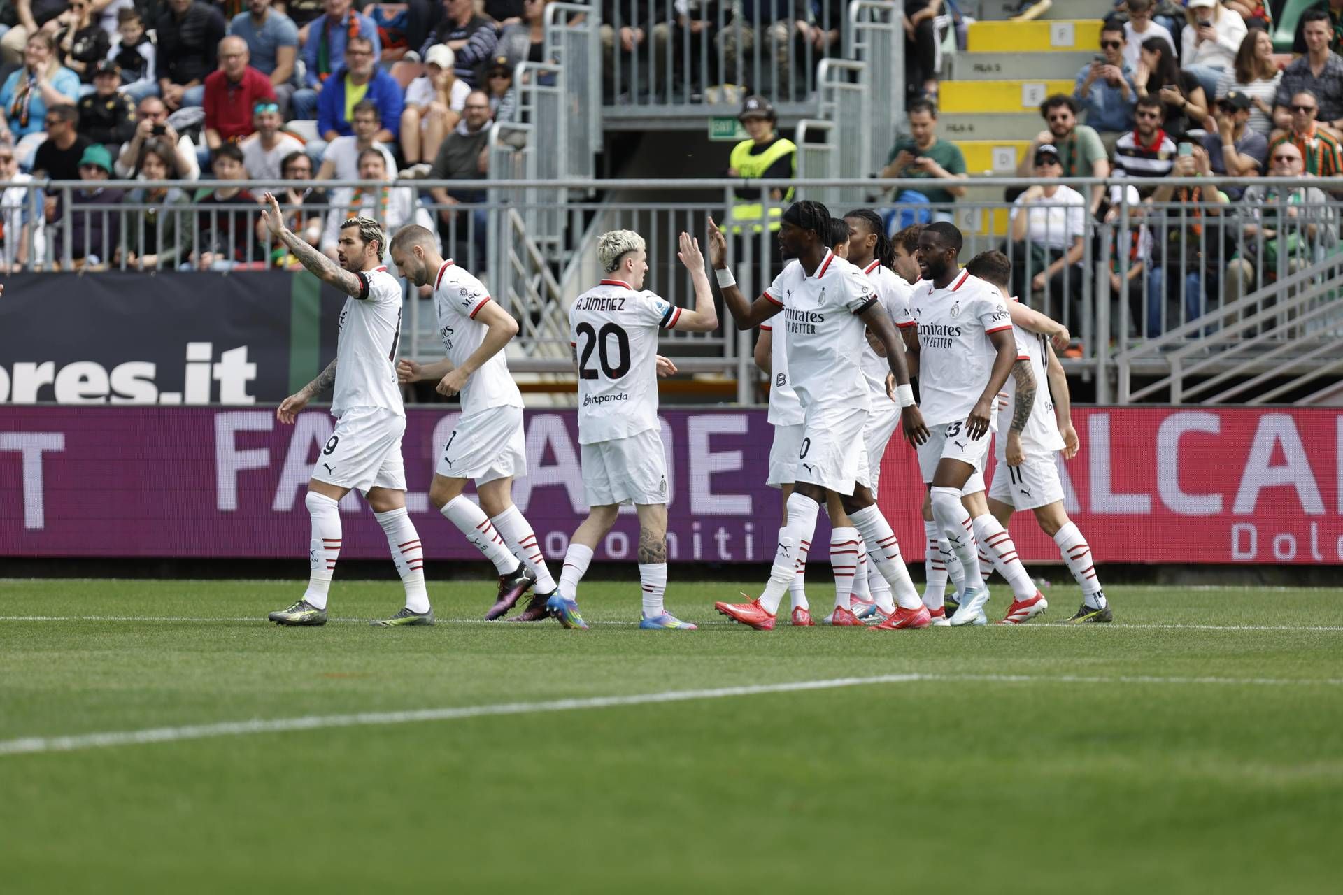 Milan Torna A Vincere In Serie