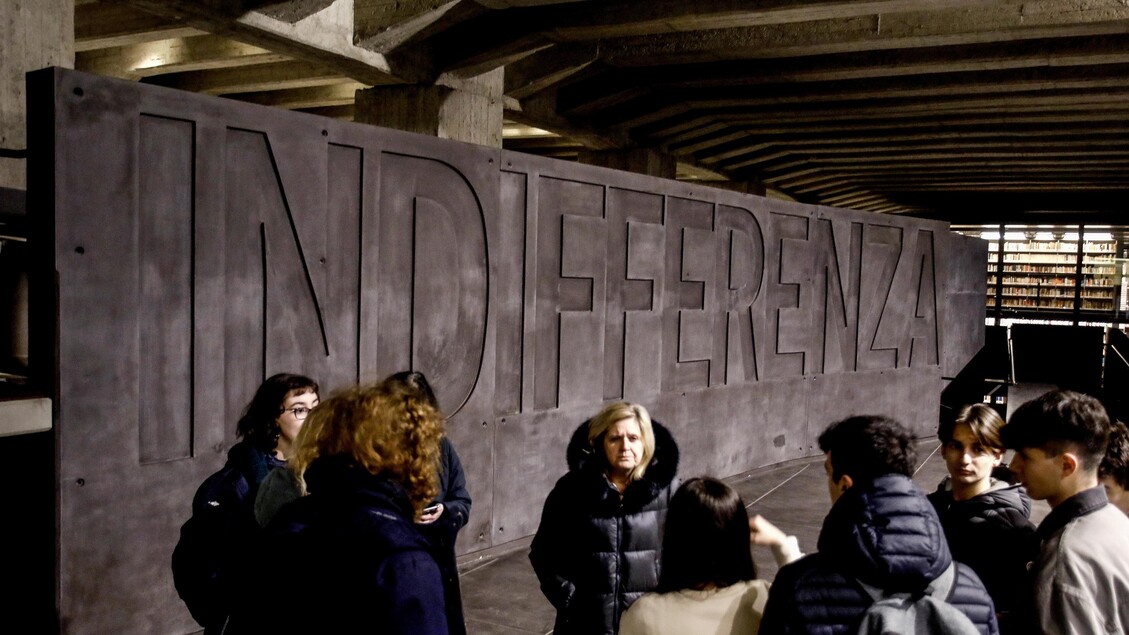 Milano Onora L27Ottantesimo Ann