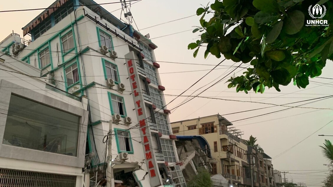 Myanmar Colpito Da Forte Terre