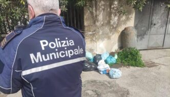 Napoli2C Operazione Della Poliz