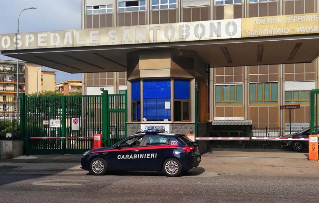 Napoli2C Salvataggio Di Un Bamb