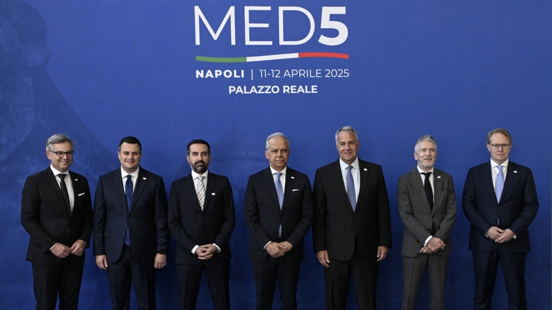 Napoli Ospita La Seconda Giorn