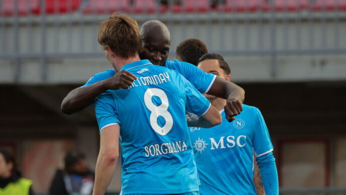 Napoli Vince A Monza 1 0 E Agg