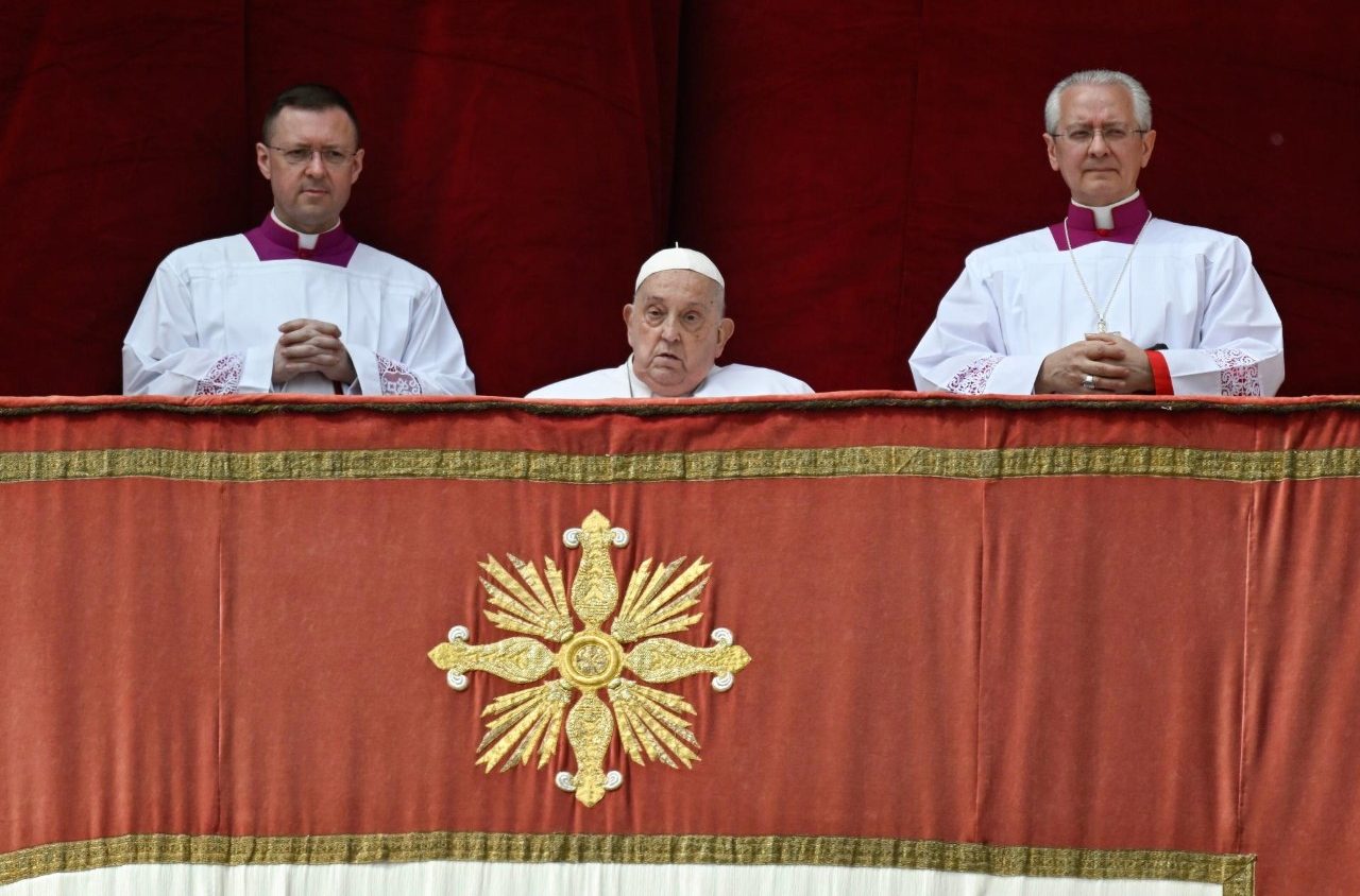 Papa Francesco Dalla Loggia Di