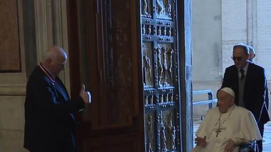 Papa Francesco Sorprende I Fed