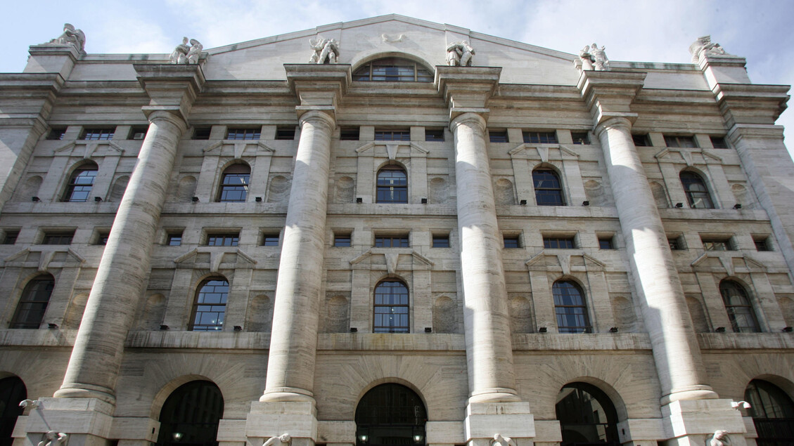 Piazza Affari Chiude In Forte