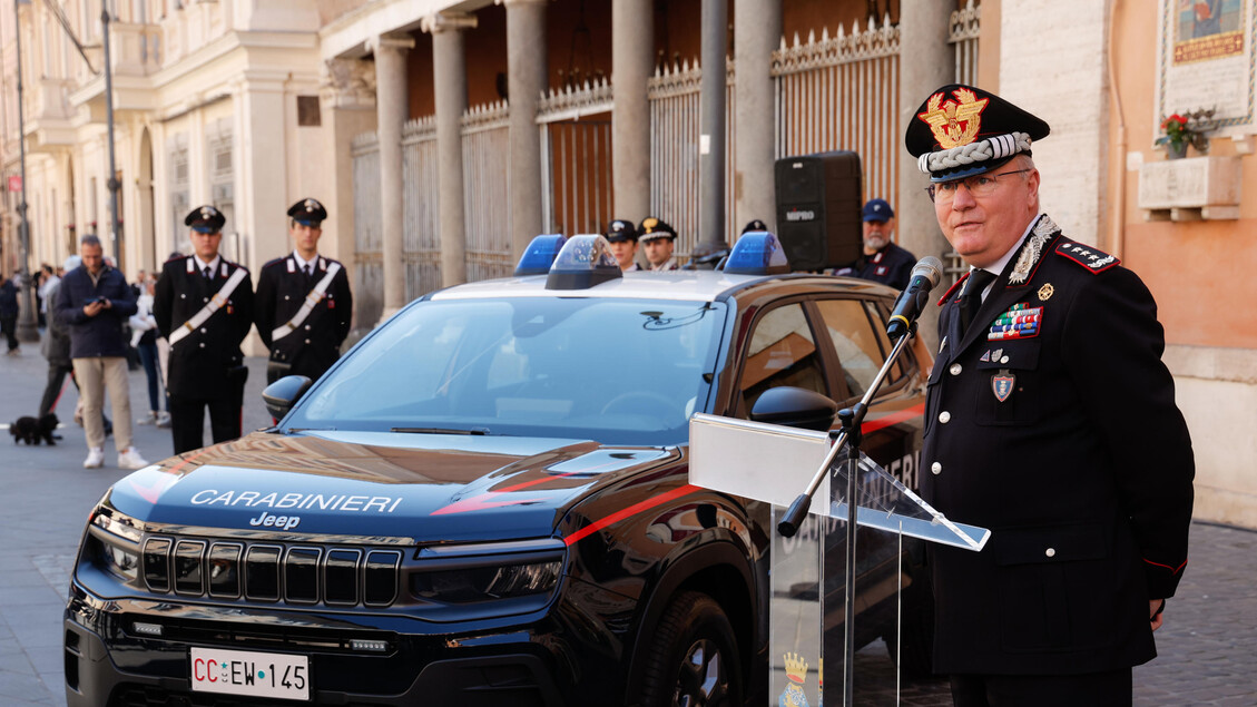 Roma3A Consegnata La Jeep Aveng