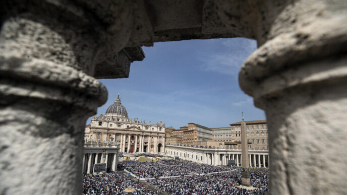 San Pietro Si Prepara Ad Accog