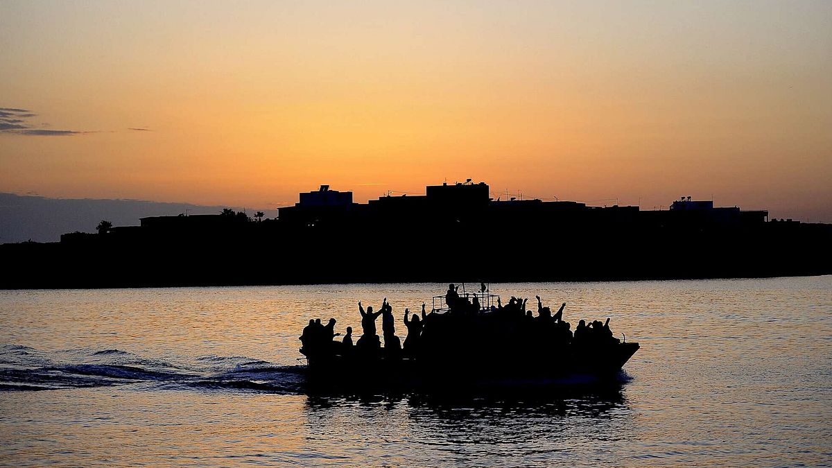 Sbarco Di Migranti A Lampedusa