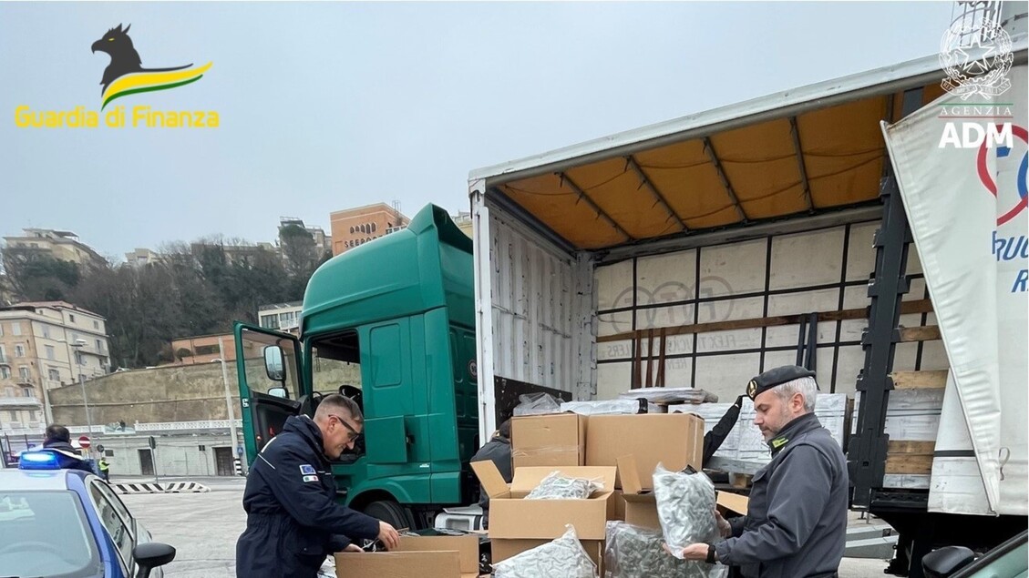 Sequestrati 163 Chili Di Droga