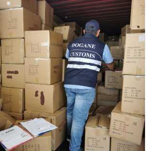 Sequestro Di 25.000 Ciabatte I