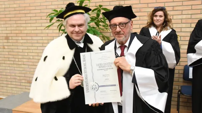 Sergio Castellitto Riceve Laur
