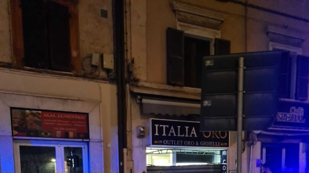 Tentativa Di Furto In Gioielle
