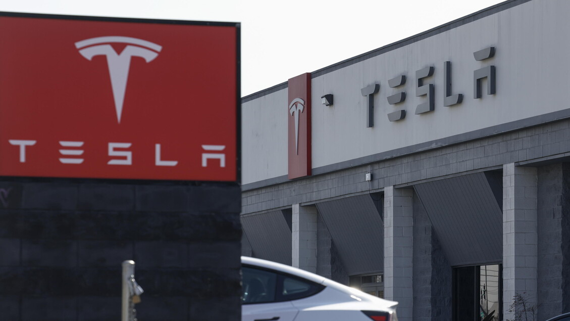 Tesla E Il Mercato Delle Auto