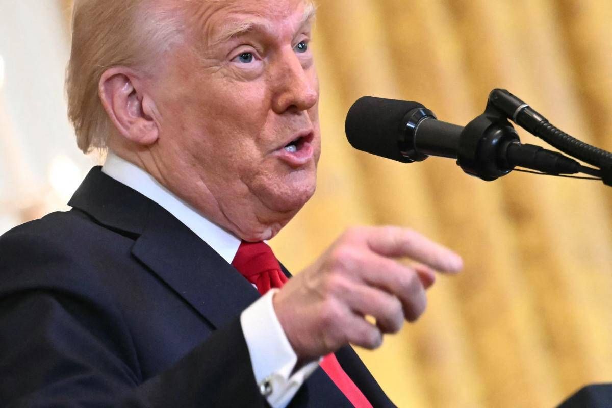 Trump Annuncia Un Congelamento