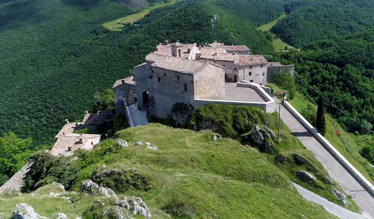 Turismo E Commercio In Crescit