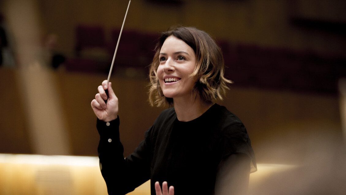 Alondra De La Parra Debutta Al