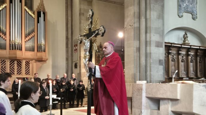 Il Vescovo Di Bolzano Invita A
