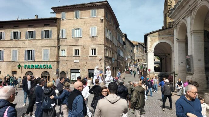 Urbino2C Pasqua Con Buon Flusso
